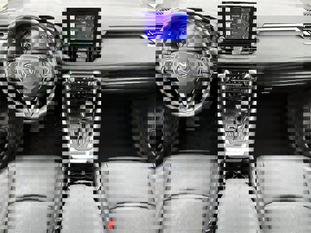 Used 2023 Toyota RAV4 XLE Premium image 12