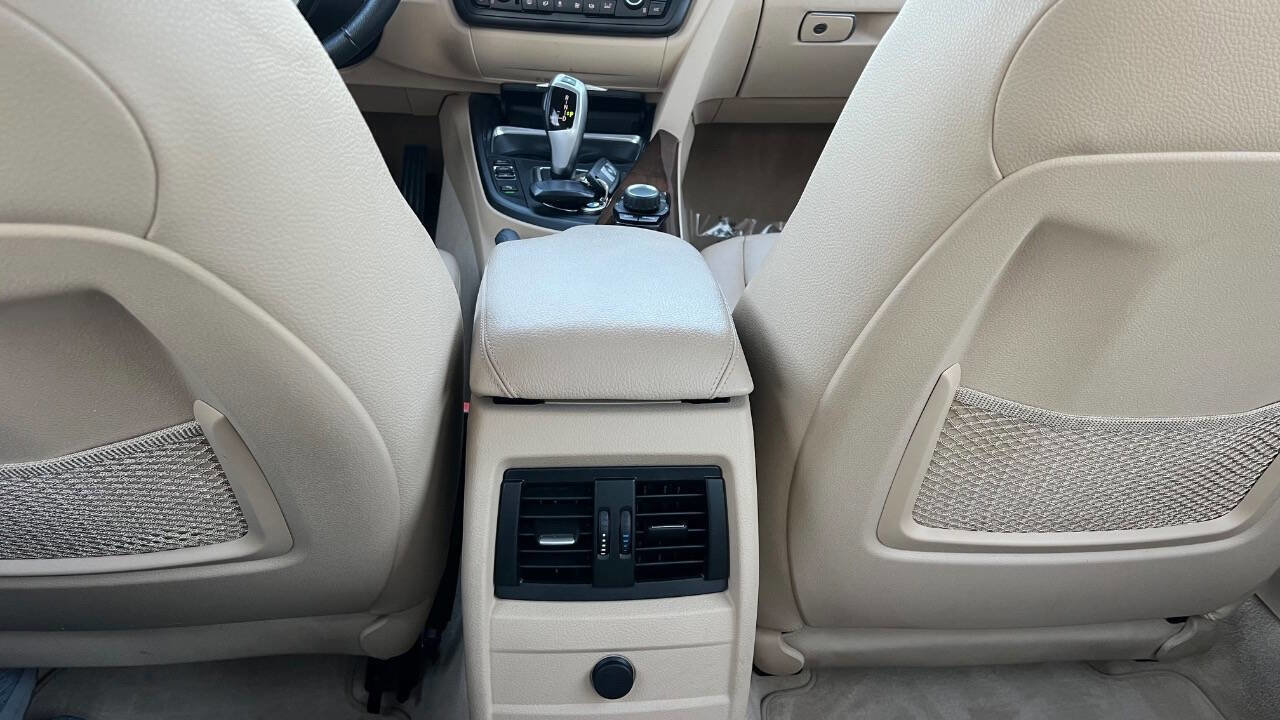 Used 2014 BMW 328i Sedan RWD image 26