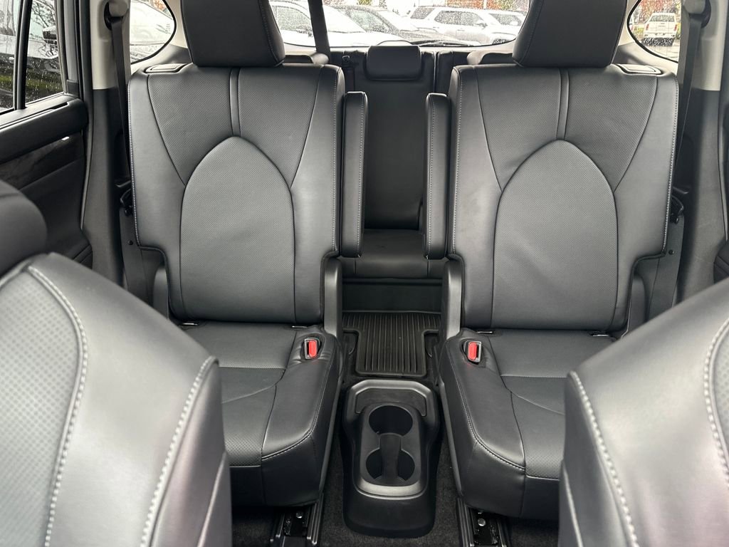 Certified 2025 Toyota Highlander Limited image 26