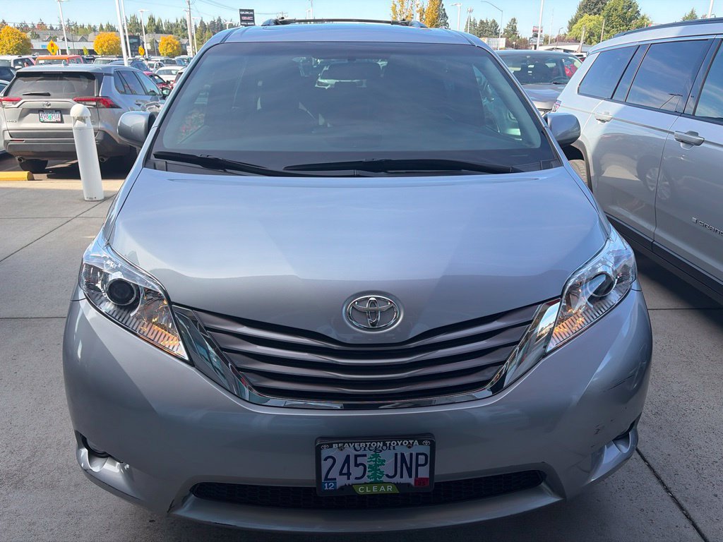 Used 2017 Toyota Sienna XLE w/ XLE Navigation Package