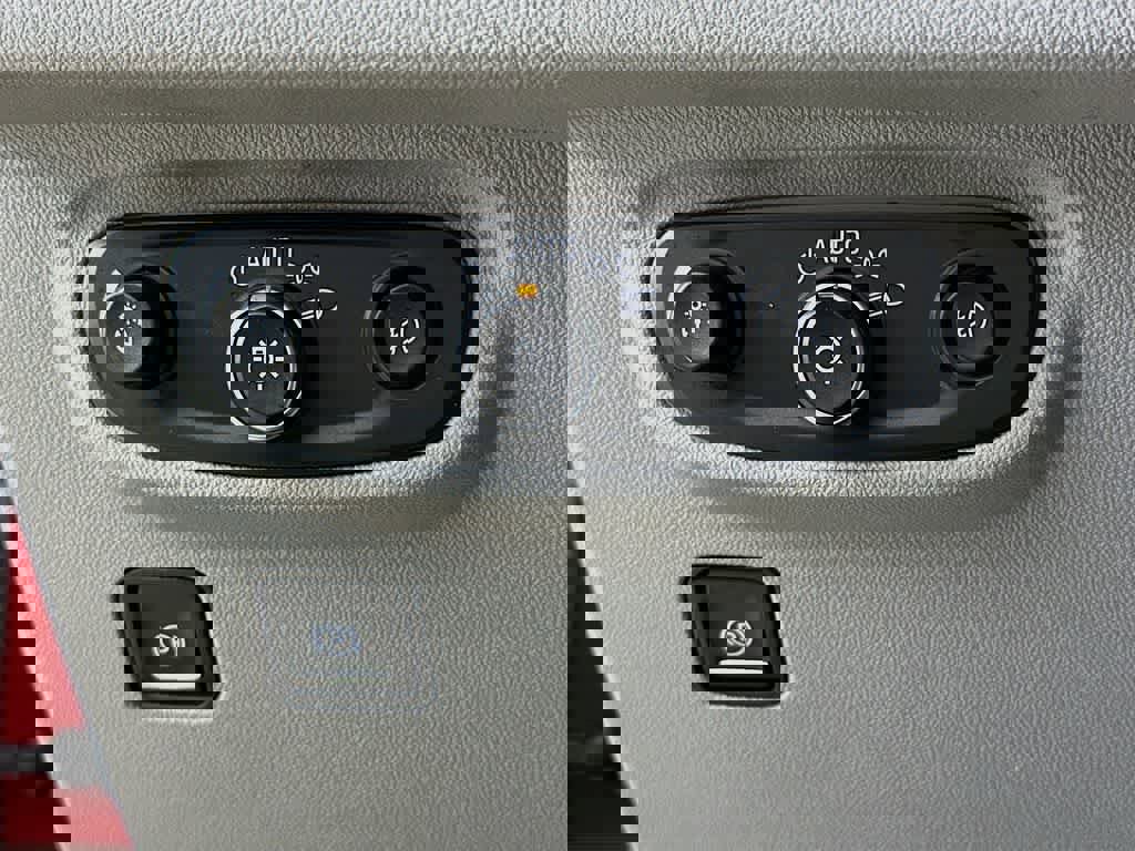 Used 2020 GMC Terrain SLT w/ Preferred Package image 26