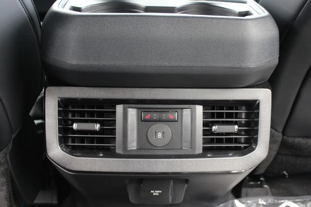 New 2026 Ford F450 Platinum w/ FX4 Off-Road Package AWD/4WD image 25