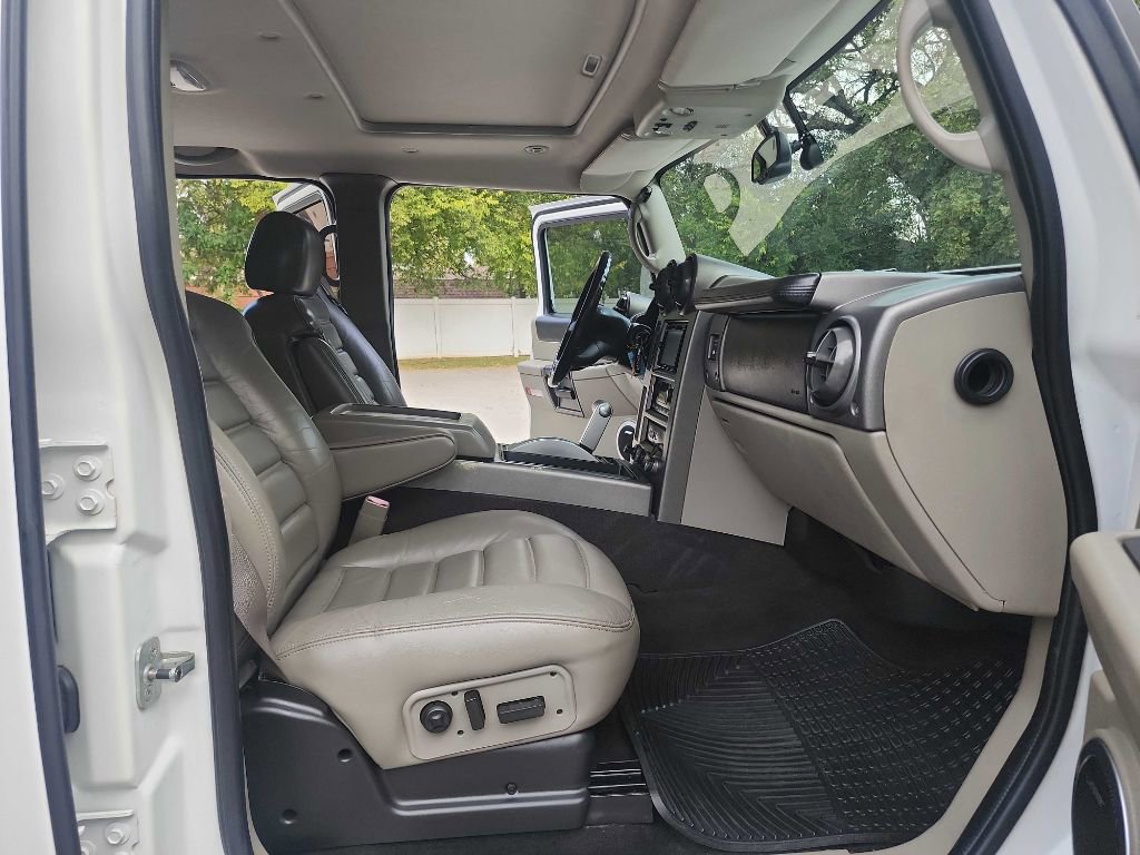 Used 2003 HUMMER H2 image 41