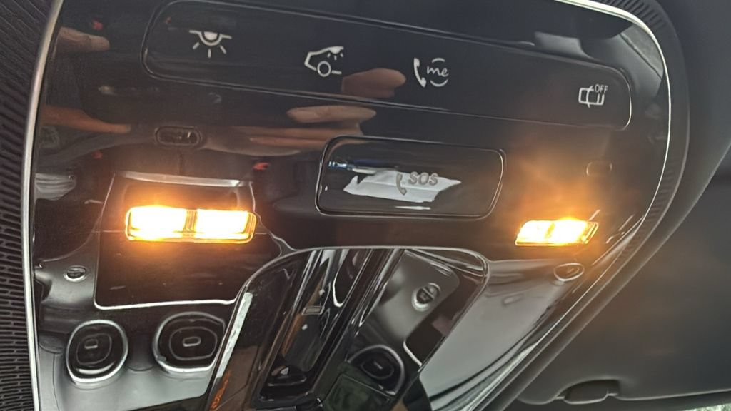 Used 2024 Mercedes-Benz C 300 Sedan image 32