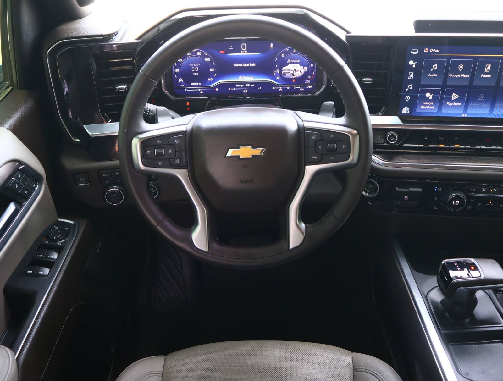 Used 2024 Chevrolet Silverado 1500 LTZ AWD/4WD image 10
