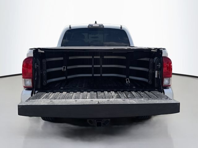 Used 2017 Toyota Tacoma TRD Sport w/ Tow Package (A/T) AWD/4WD image 19