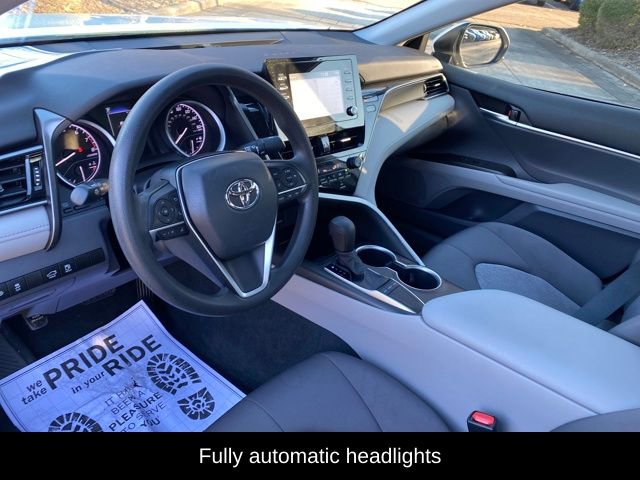 Used 2022 Toyota Camry LE image 6