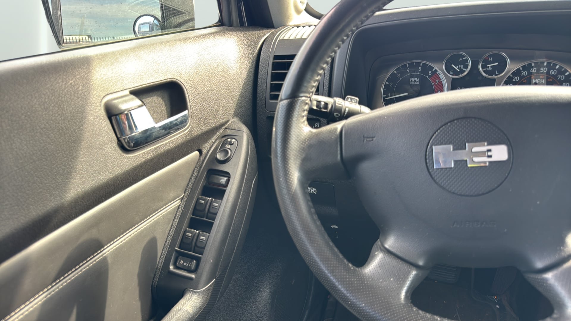 Used 2007 HUMMER H3 AWD/4WD image 26