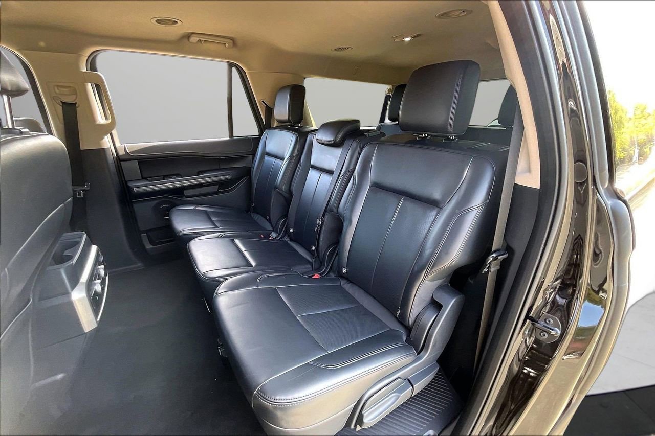 Used 2024 Ford Expedition Max XLT image 23