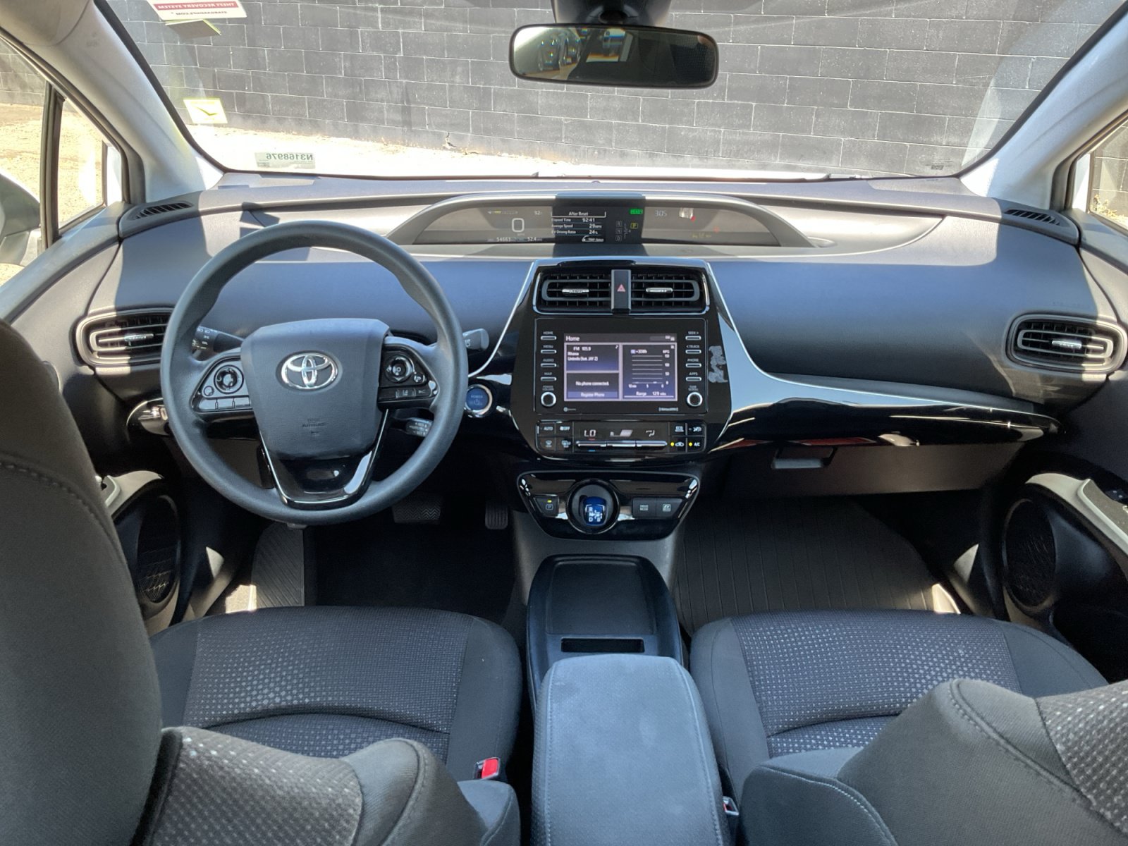Used 2022 Toyota Prius LE FWD image 17