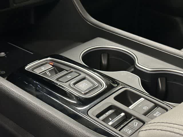 Used 2025 Honda Pilot Touring image 25