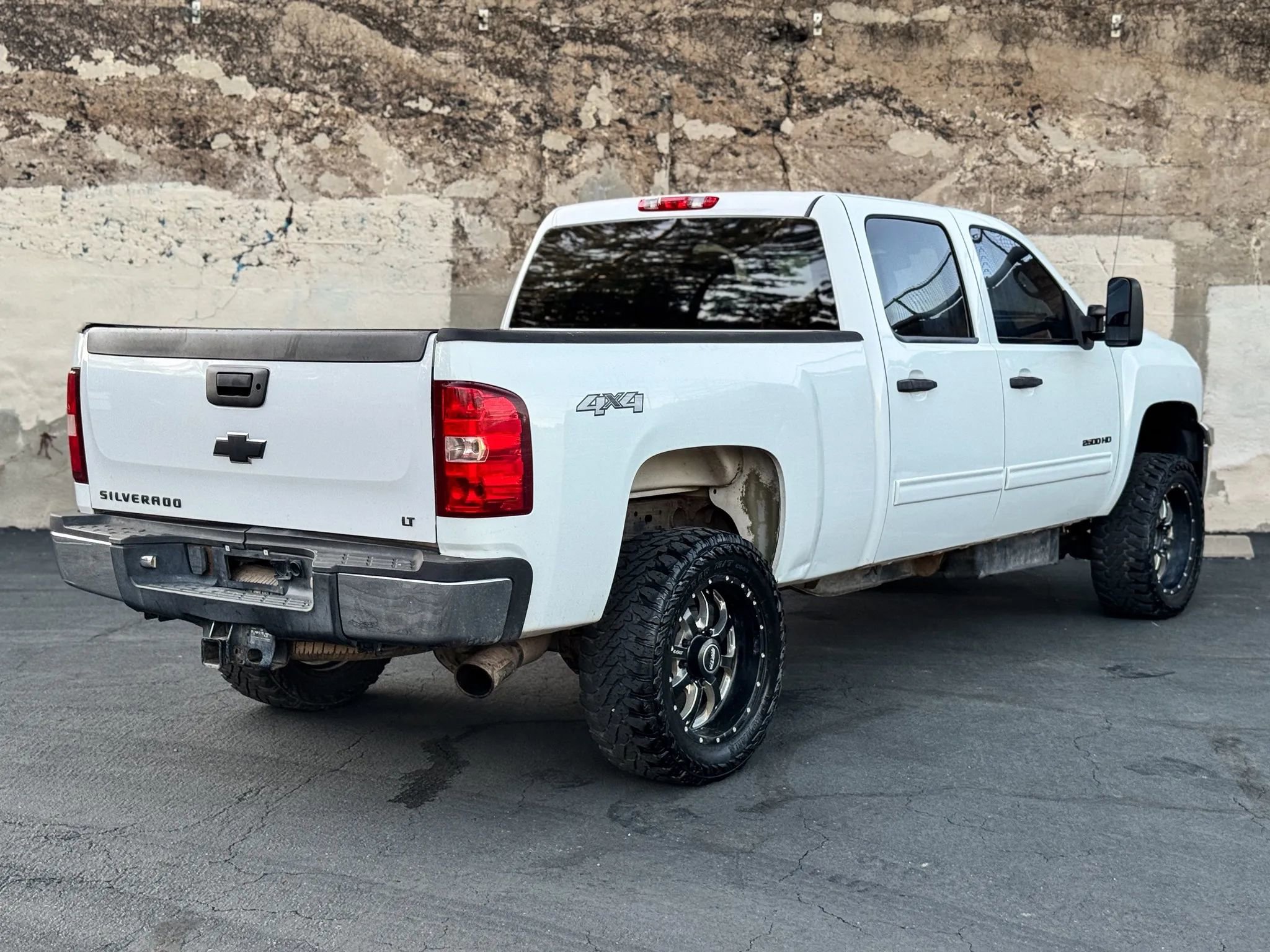 Used 2013 Chevrolet Silverado 2500 LT w/ Interior Plus Package image 4