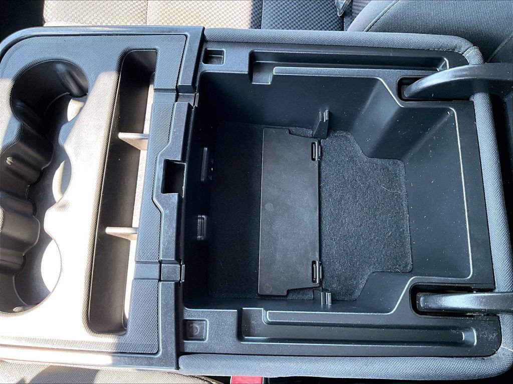 Used 2019 Chevrolet Silverado 1500 LT w/ All Star Edition AWD/4WD image 32