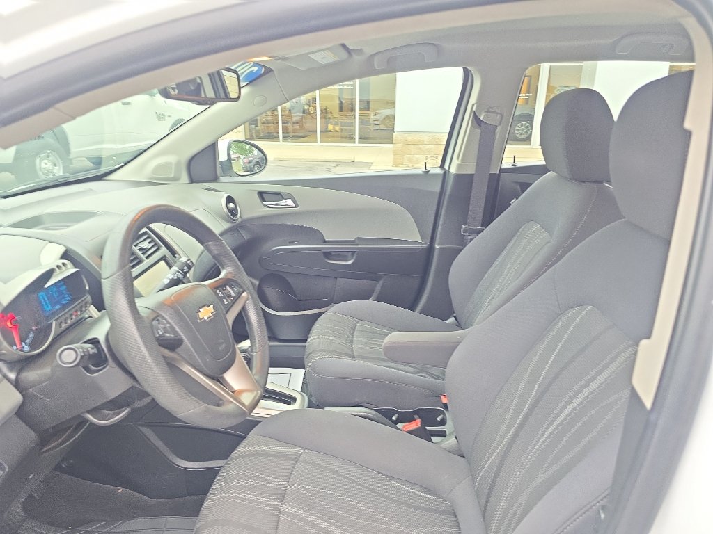 Used 2016 Chevrolet Sonic LT FWD image 13