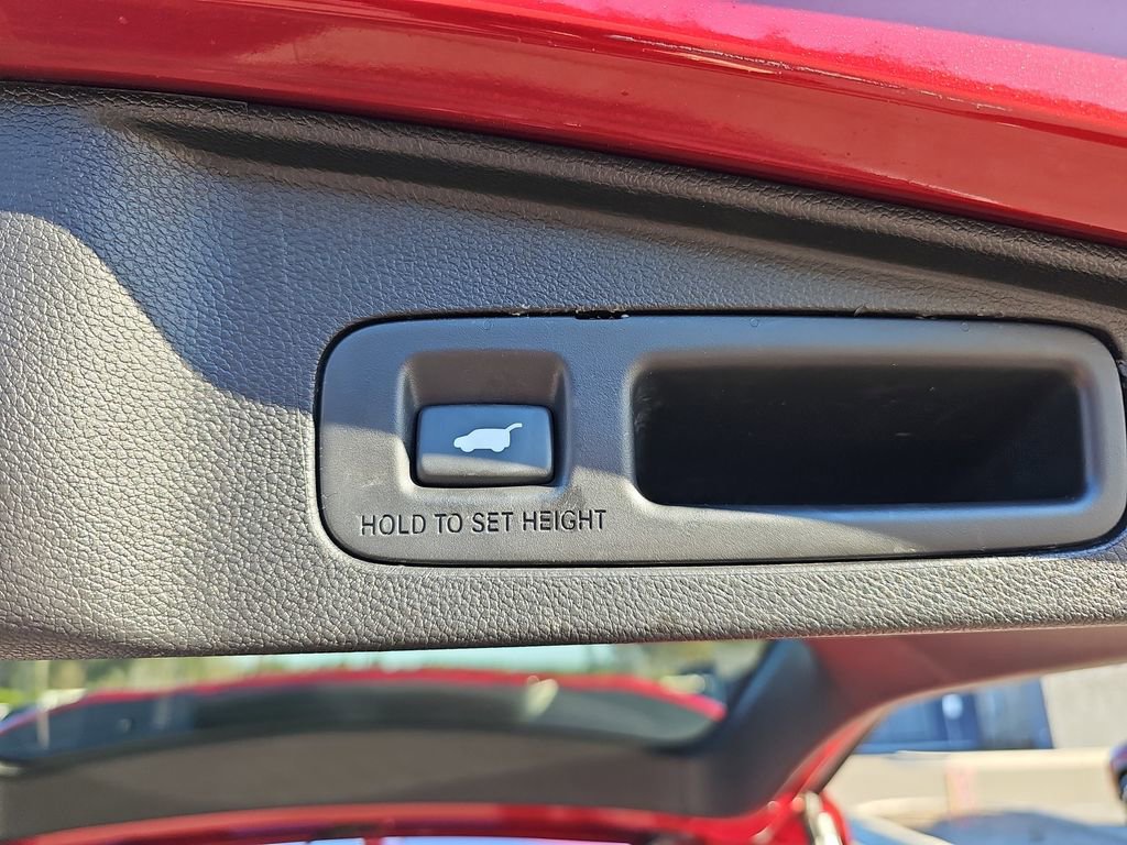 Used 2022 Honda CR-V Touring image 16