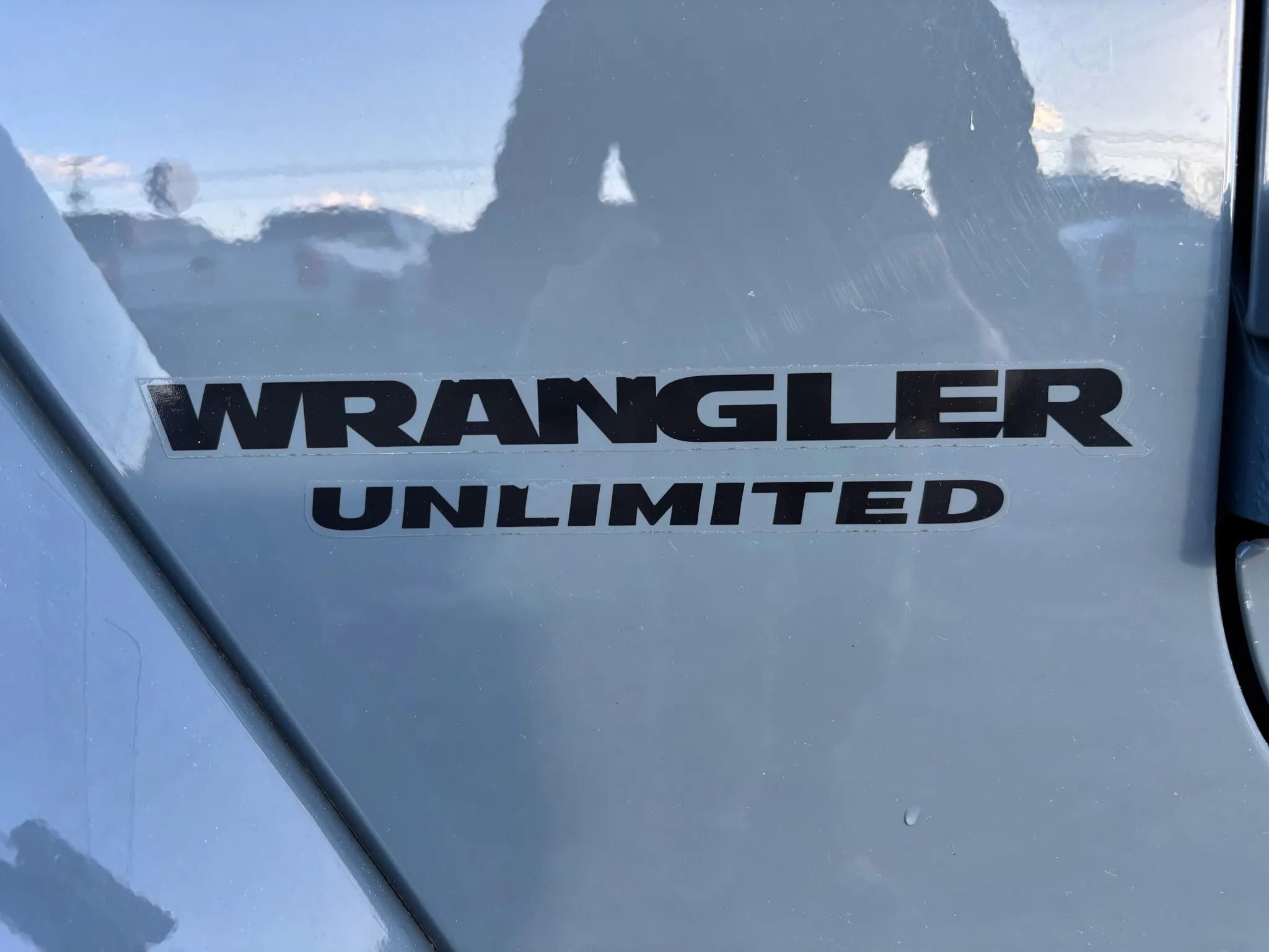 Used 2015 Jeep Wrangler Unlimited Rubicon w/ Connectivity Group image 14
