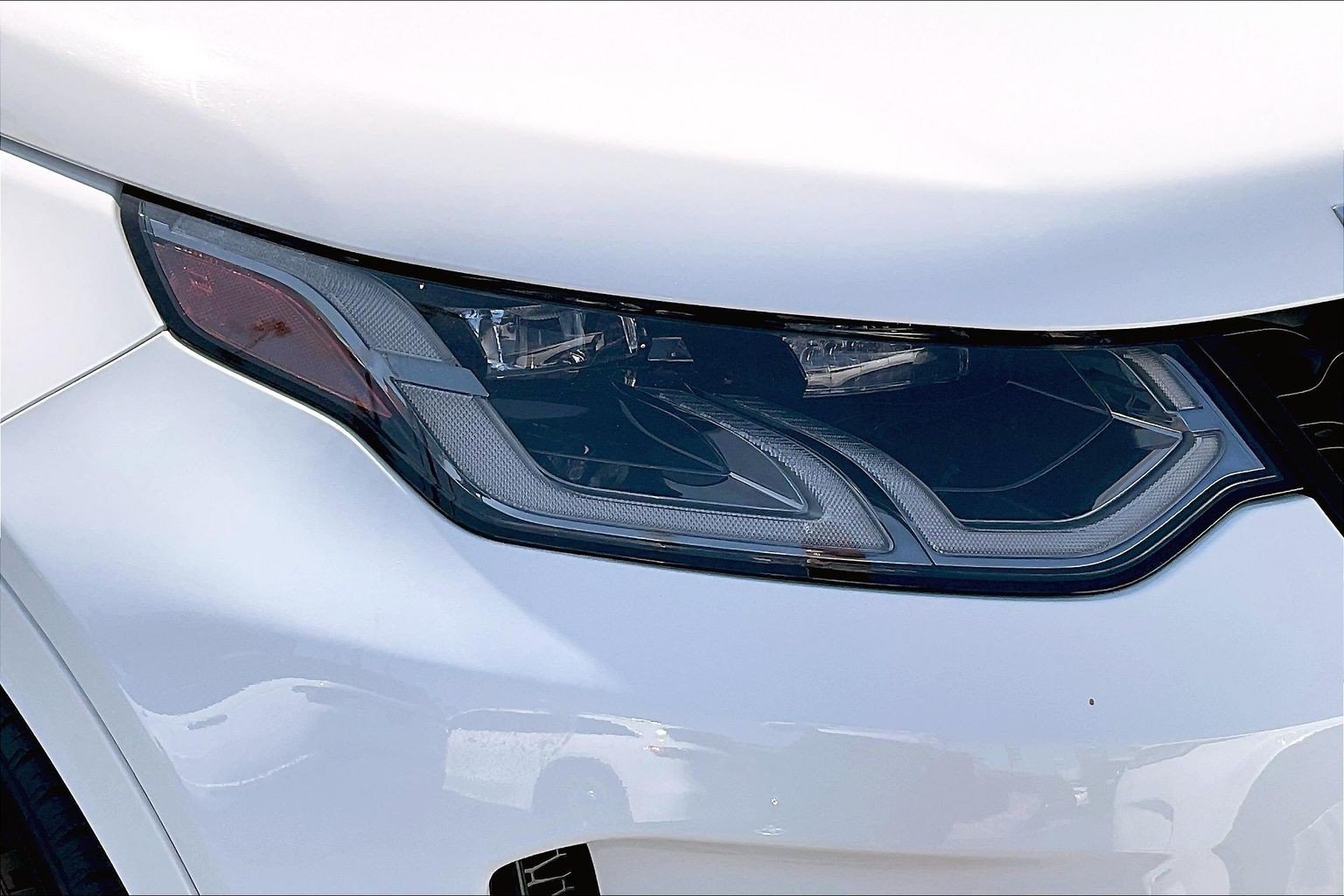 Certified 2025 Land Rover Discovery Sport S AWD/4WD image 26
