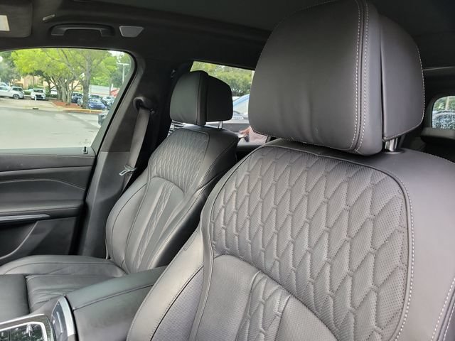 Used 2024 BMW X7 M60i w/ Executive Package AWD/4WD image 14