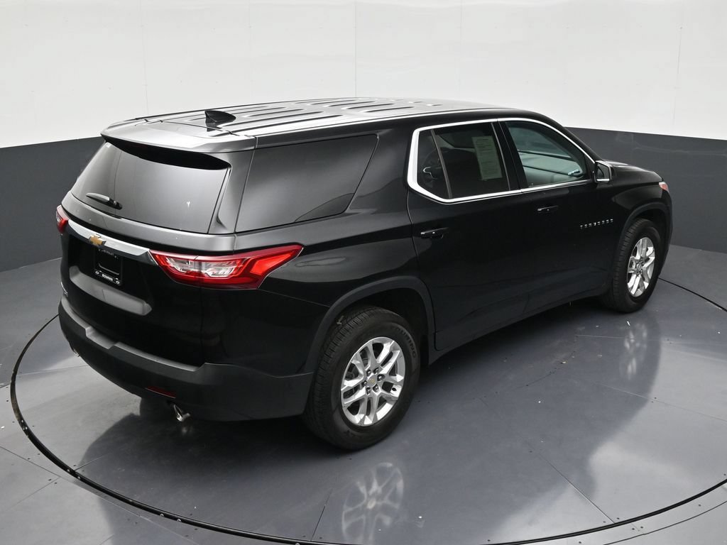 Used 2021 Chevrolet Traverse LS FWD image 16
