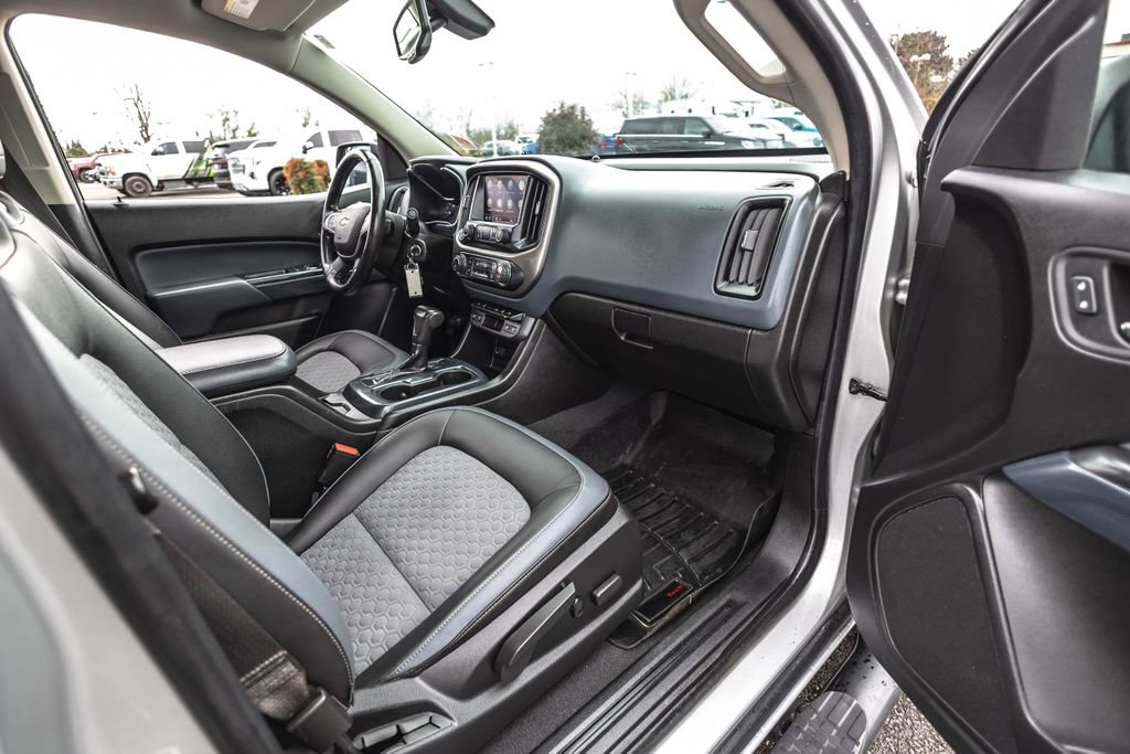 Used 2020 Chevrolet Colorado Z71 image 29