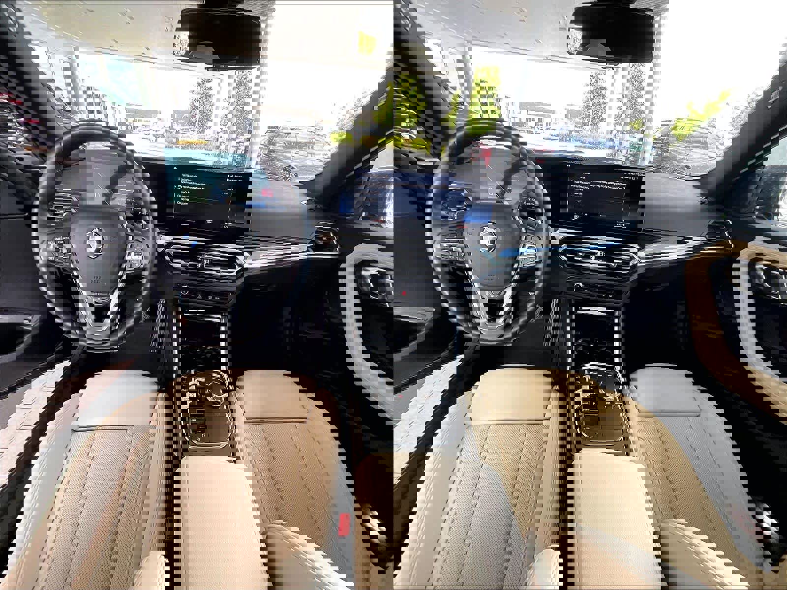 Used 2023 BMW 230i Coupe w/ Convenience Package RWD image 16