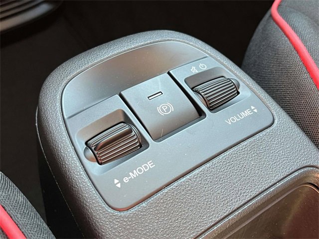 Used 2024 FIAT 500 e (RED) image 30