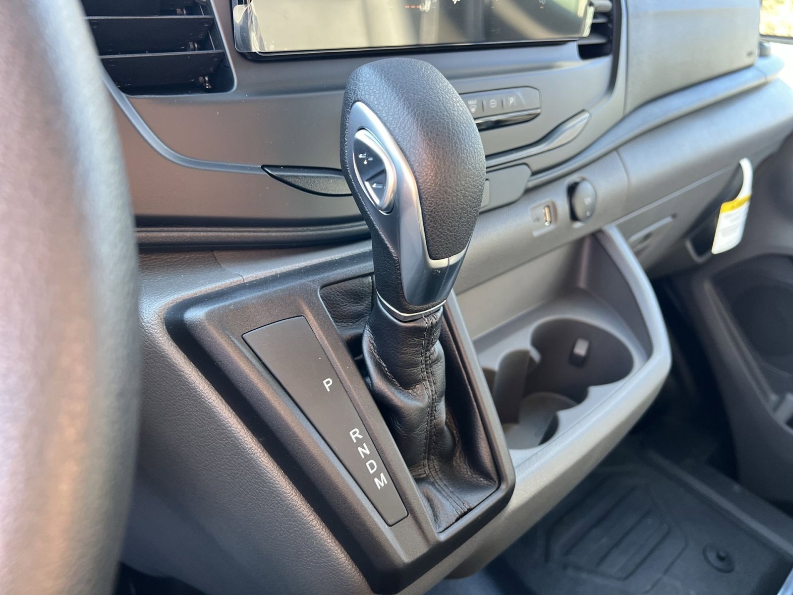 New 2026 Ford Transit 250 148 Medium Roof image 20