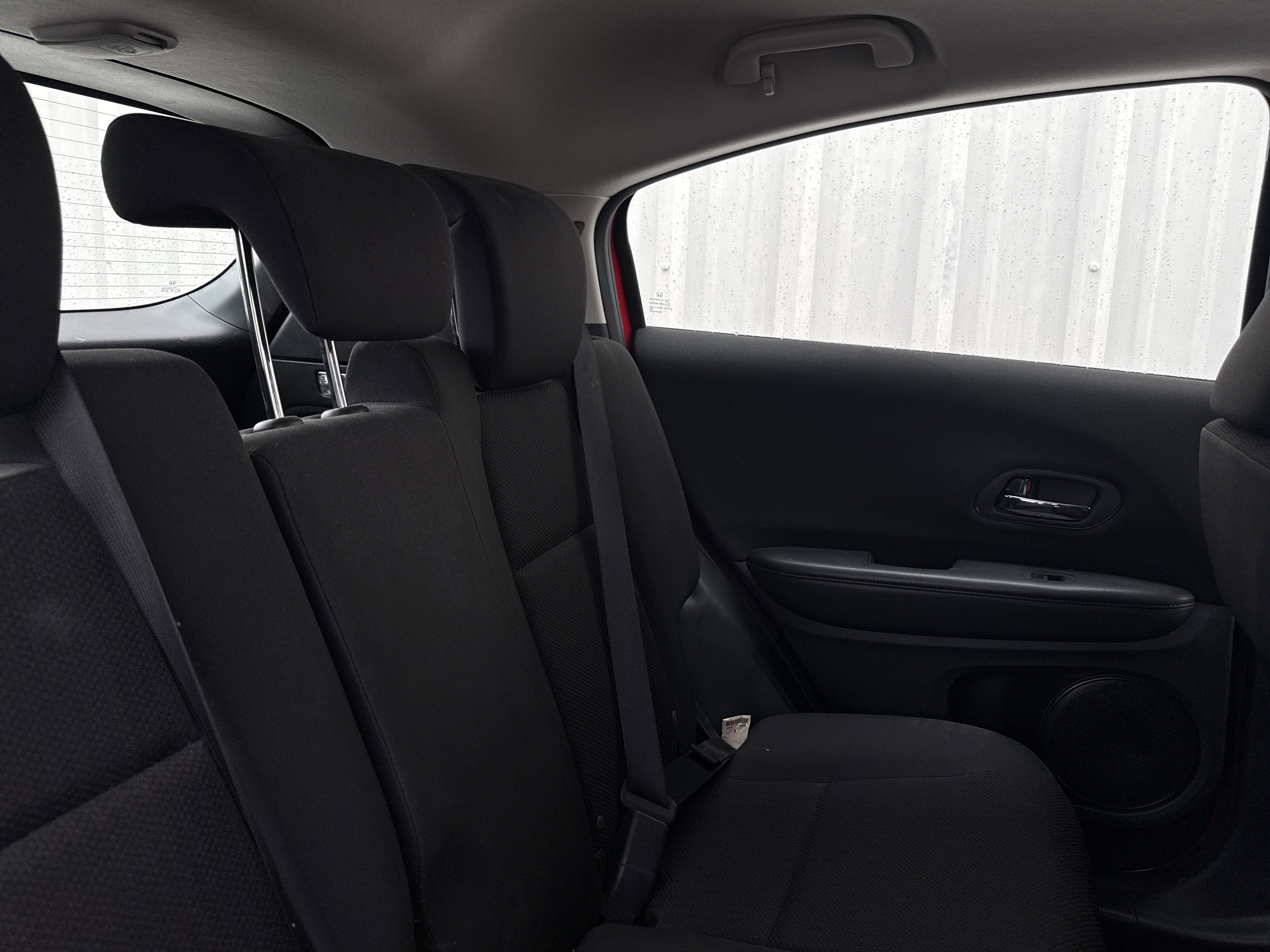 Used 2017 Honda HR-V LX image 32