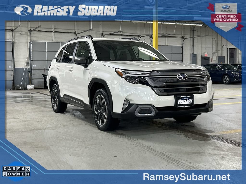 Certified 2025 Subaru Forester Limited AWD/4WD image 1