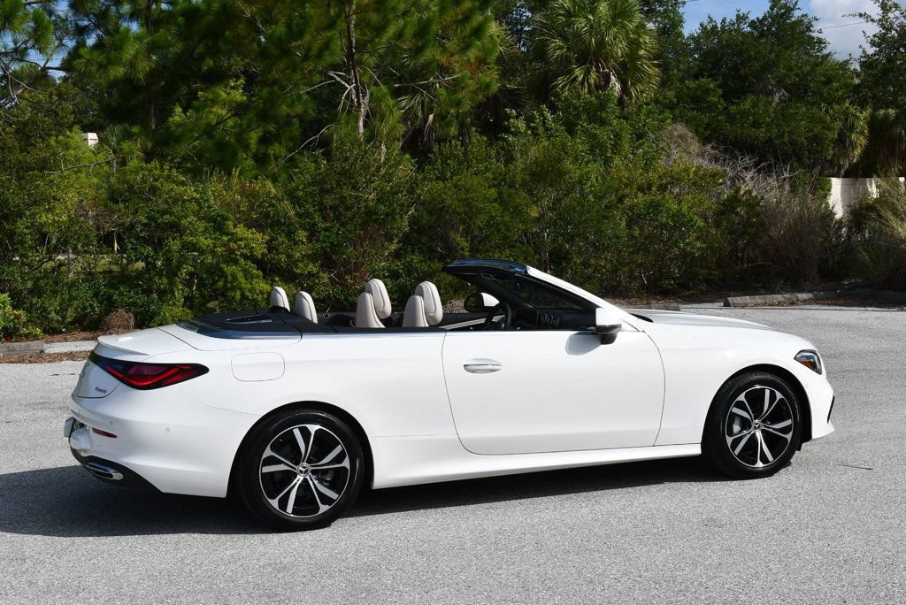 Used 2024 Mercedes-Benz CLE 300 4MATIC Cabriolet image 6