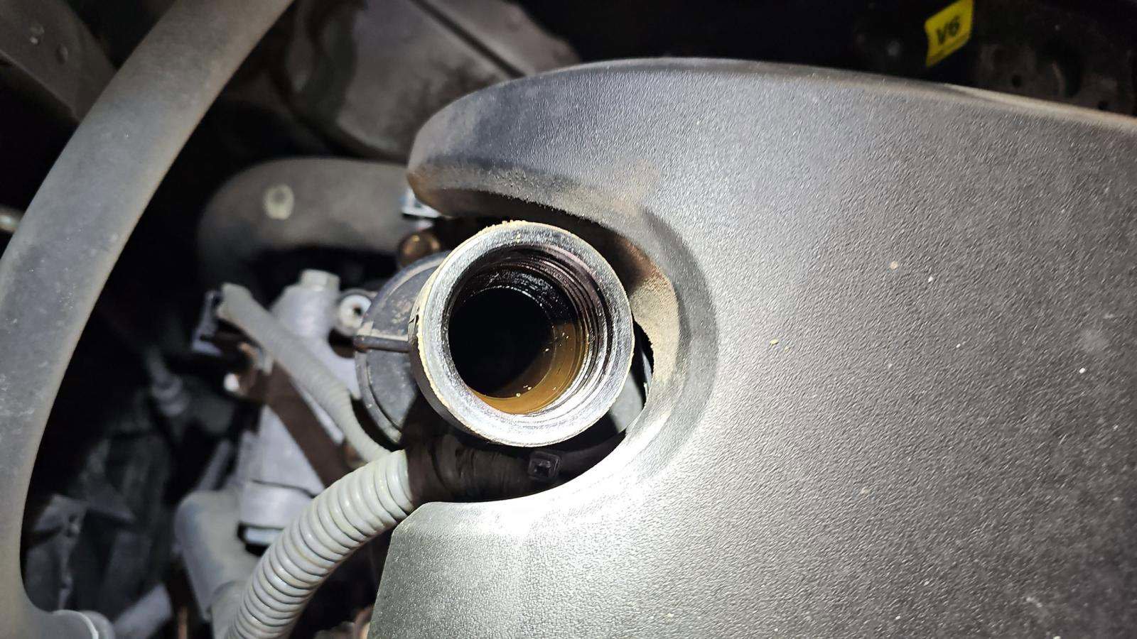 Used 2020 Toyota Highlander XLE image 27