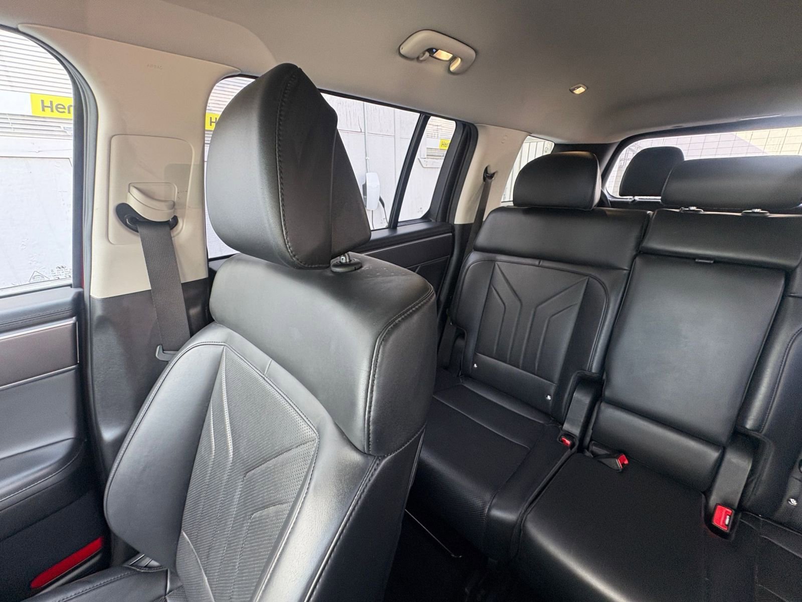 Used 2025 Hyundai Santa Fe SEL image 43