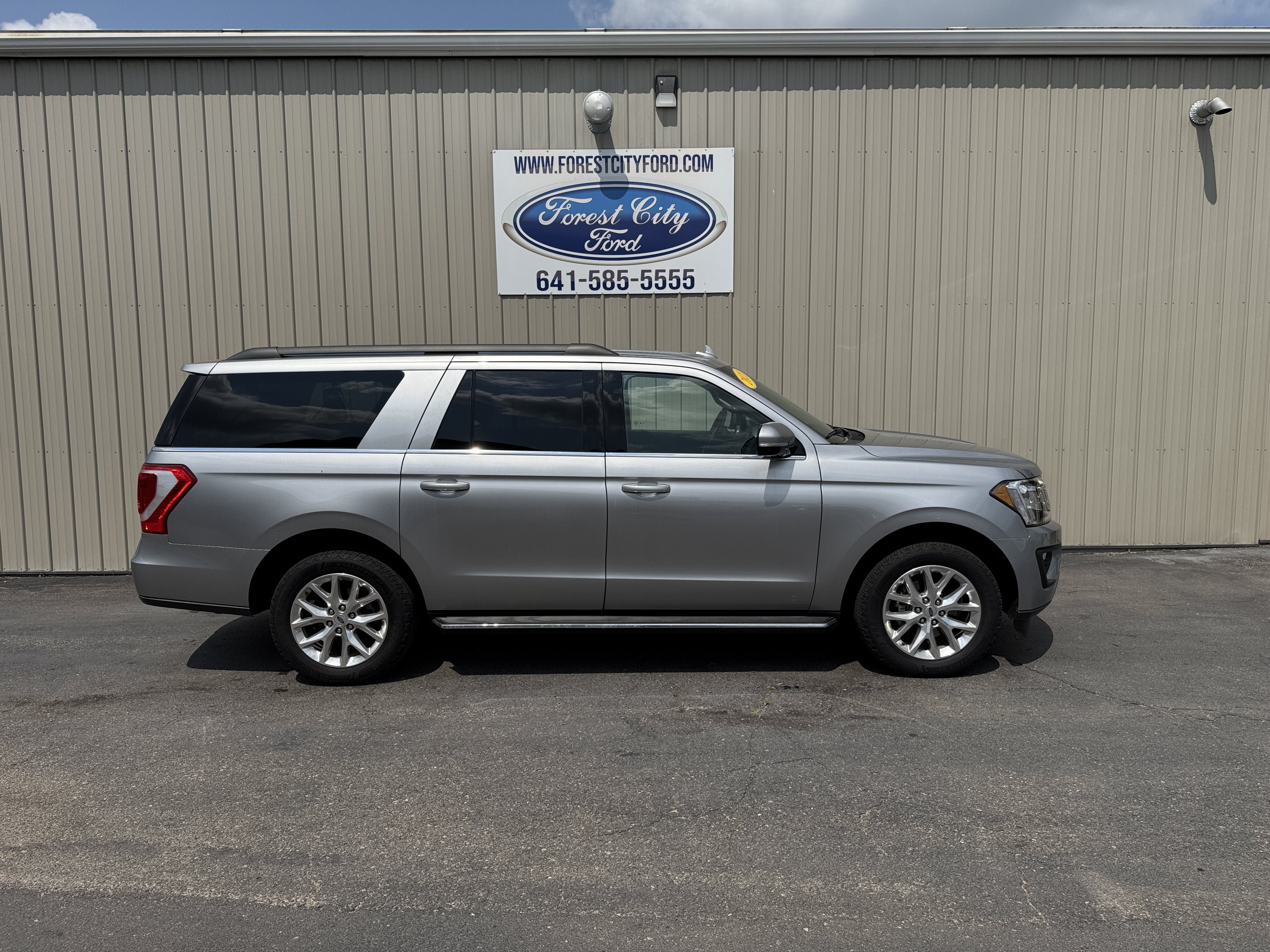 Used 2021 Ford Expedition Max XLT AWD/4WD image 6