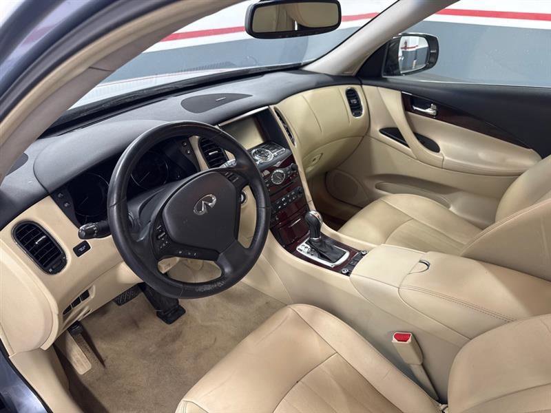 Used 2017 INFINITI QX50 2WD w/ Premium Plus Package image 10