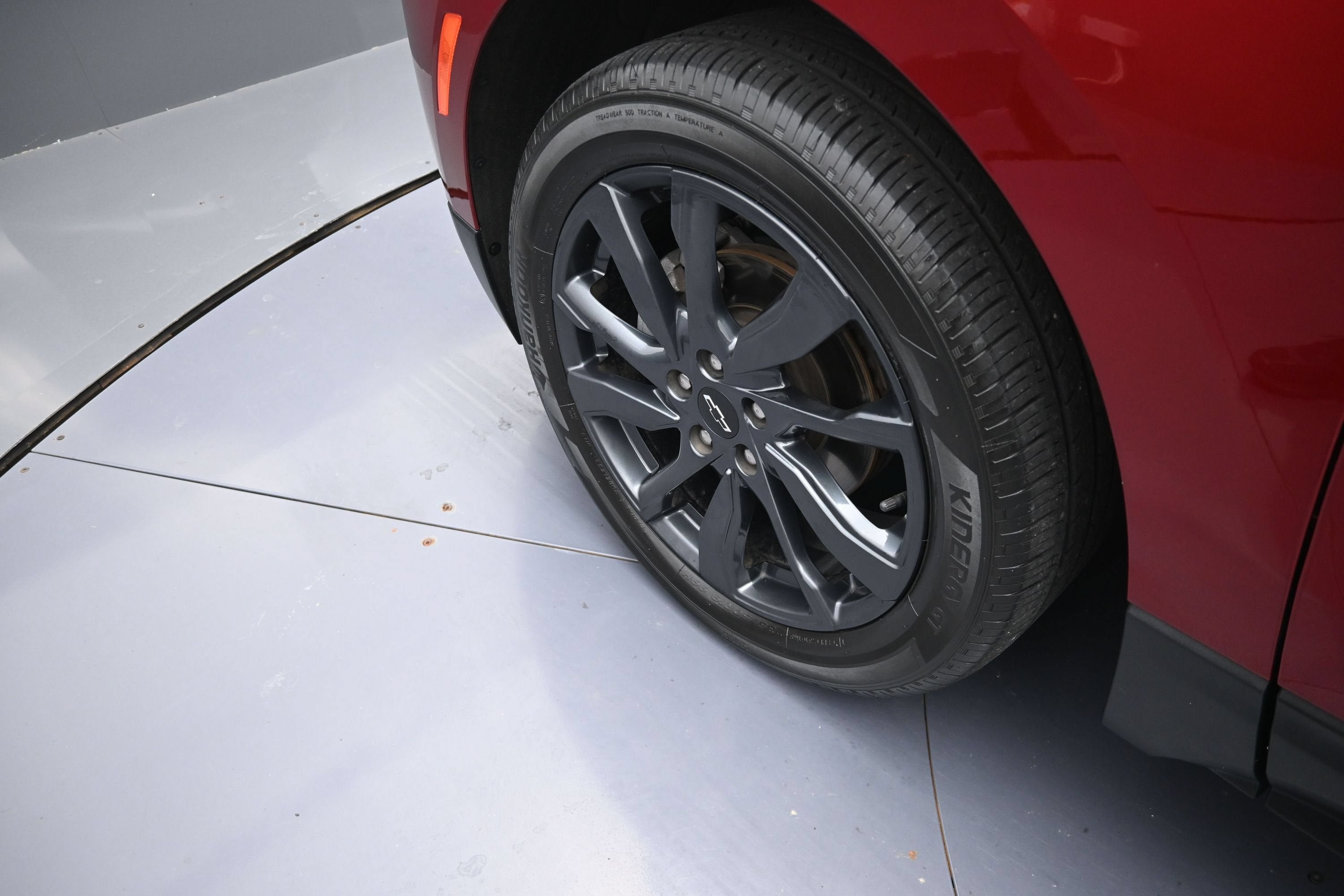 Certified 2023 Chevrolet Equinox RS FWD image 35