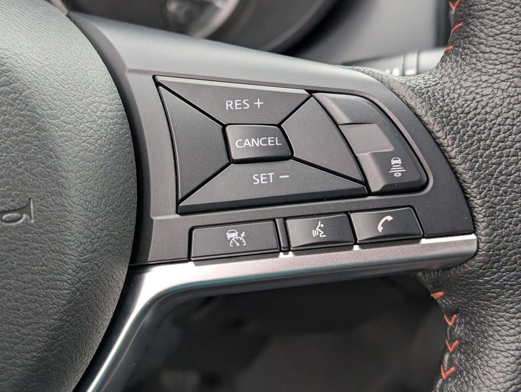 New 2025 Nissan Versa SR w/ Trunk Package image 19