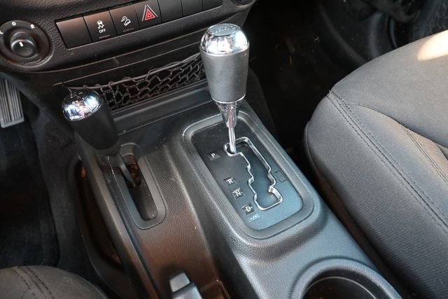 Used 2018 Jeep Wrangler Unlimited Sport S image 22