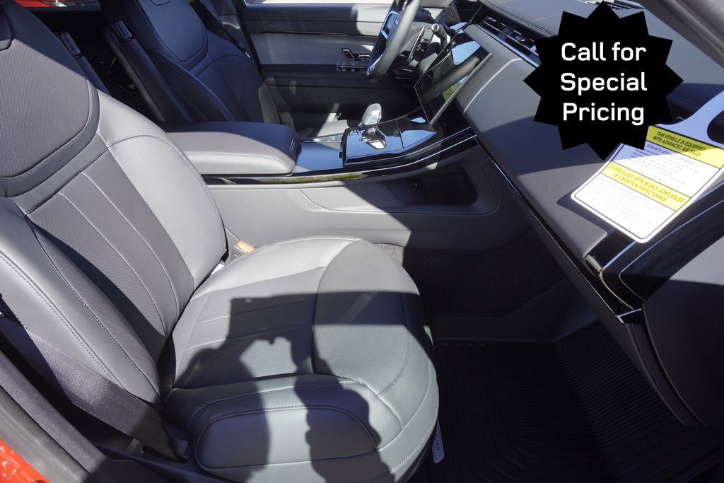 New 2025 Land Rover Range Rover Sport SE image 23