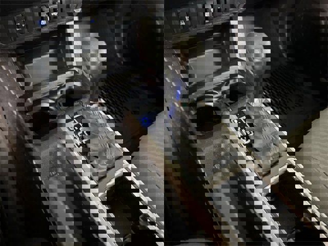 Used 2022 Toyota Tacoma SR5 image 15