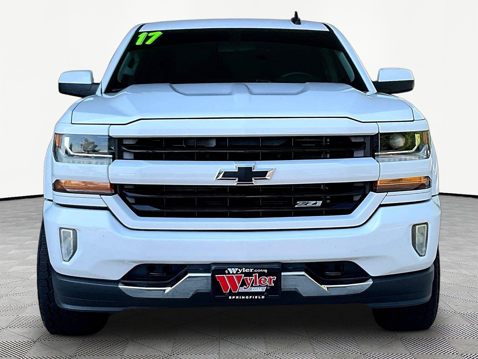 Used 2017 Chevrolet Silverado 1500 LT w/ All Star Edition AWD/4WD image 2