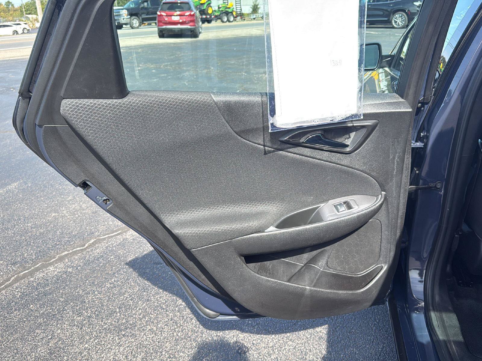Used 2025 Chevrolet Malibu LT FWD image 20