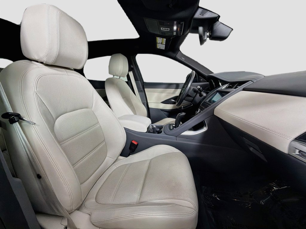 Used 2020 Jaguar E-PACE AWD/4WD image 28