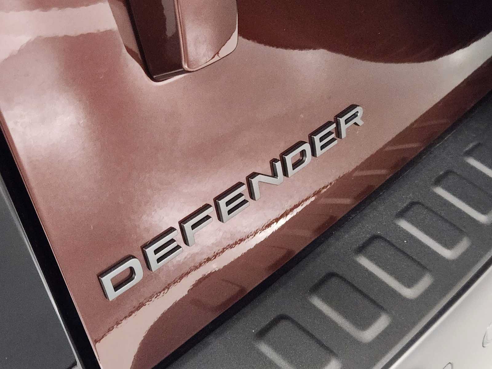 New 2026 Land Rover Defender 90 X-Dynamic SE AWD/4WD image 12