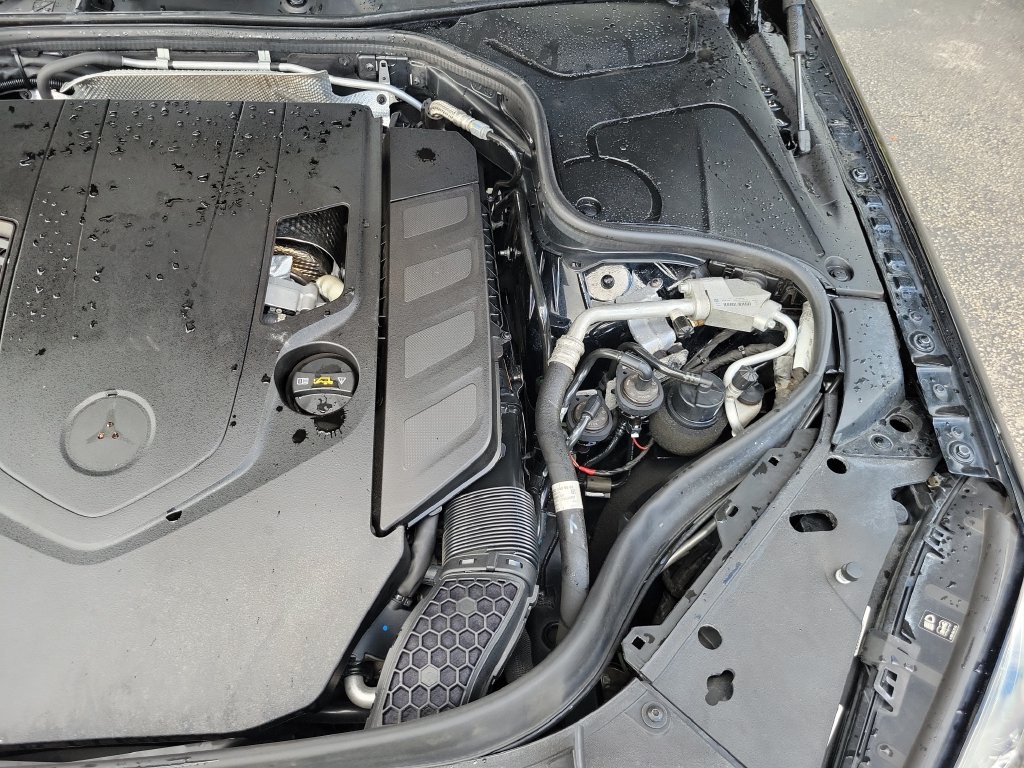 Used 2020 Mercedes-Benz S 560 4MATIC Sedan image 43