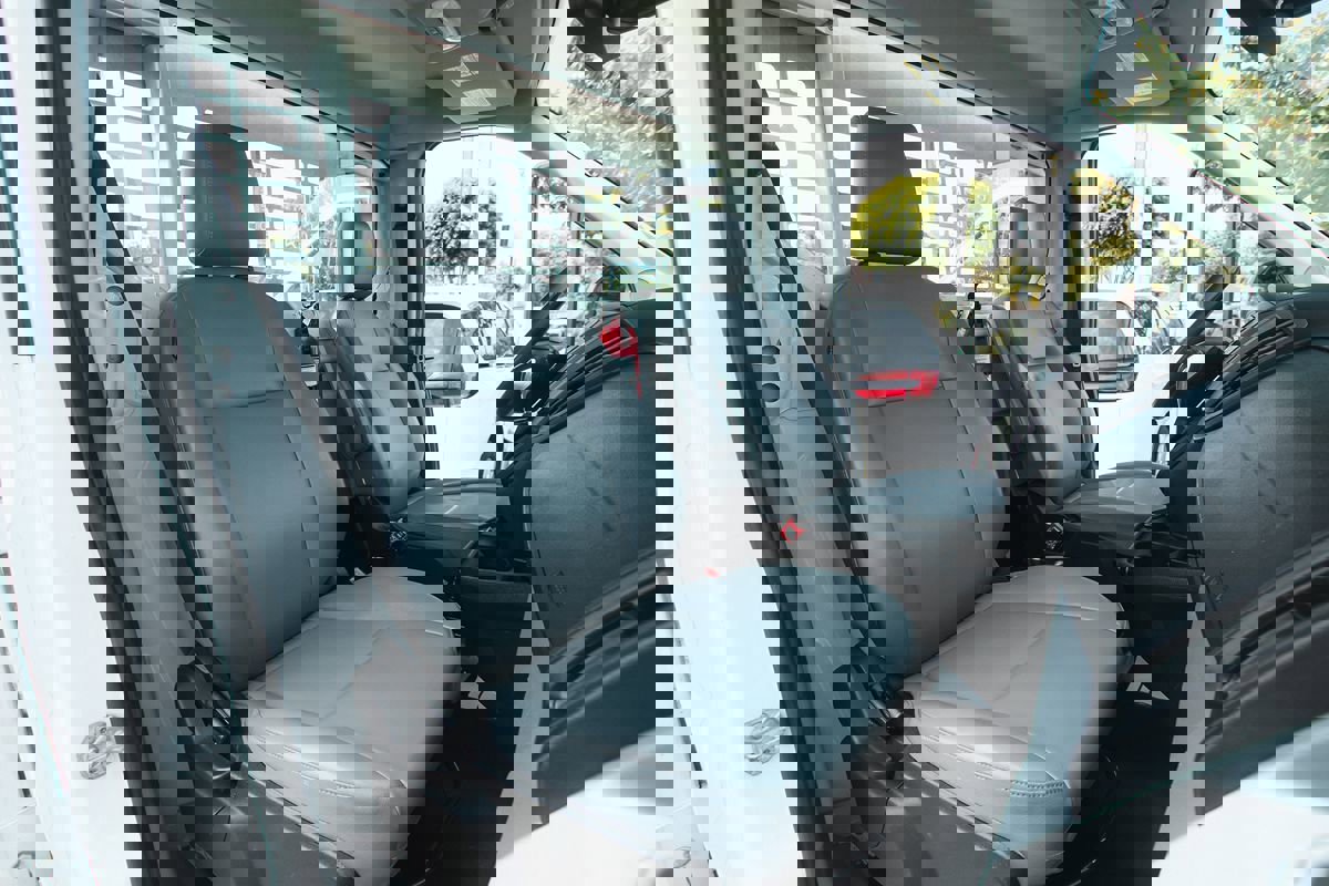 Used 2018 Ford Transit 250 138 image 17