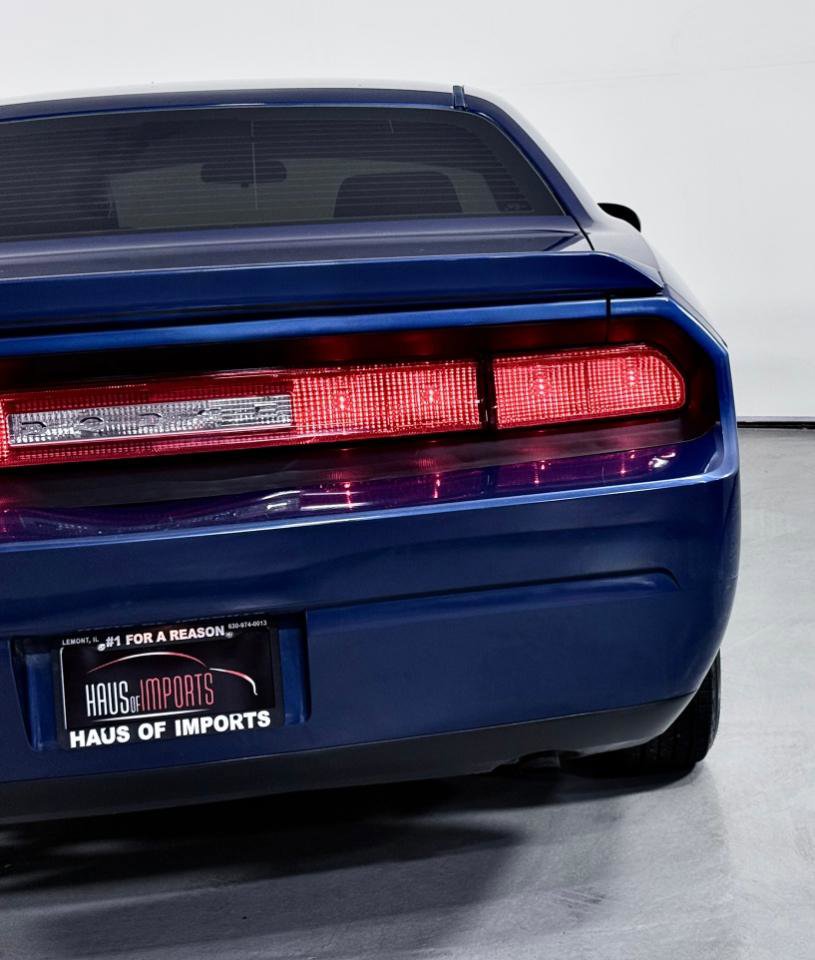 Used 2010 Dodge Challenger SE image 14