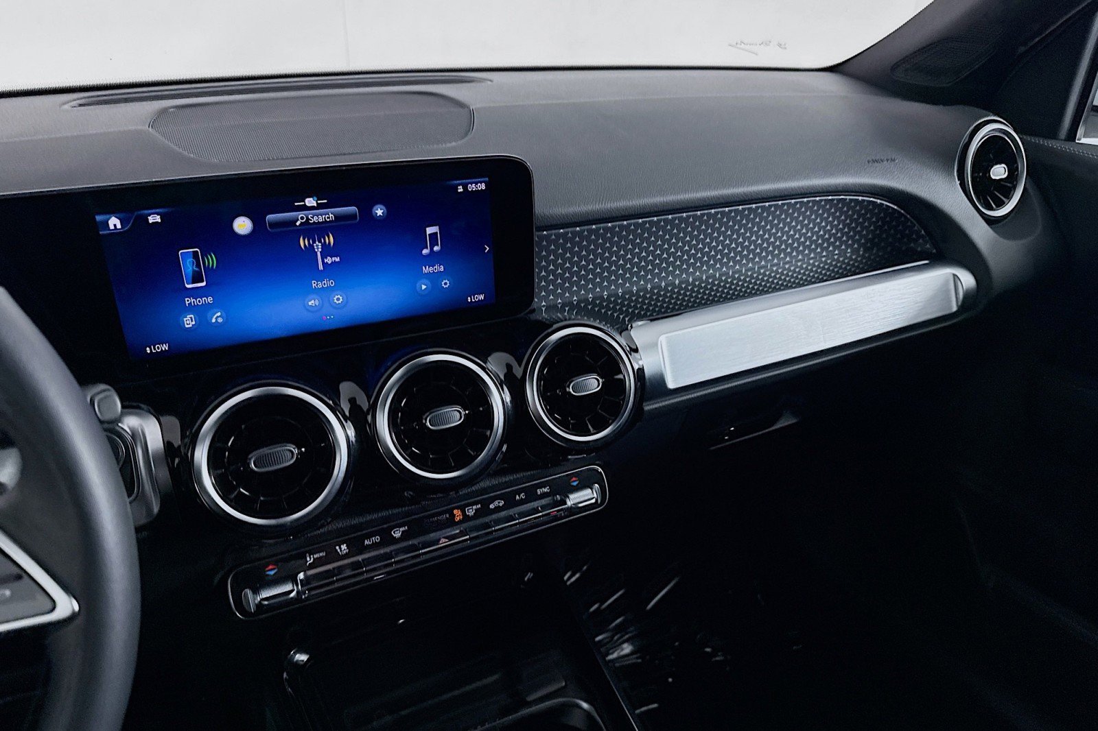 Certified 2026 Mercedes-Benz GLB 250 image 19