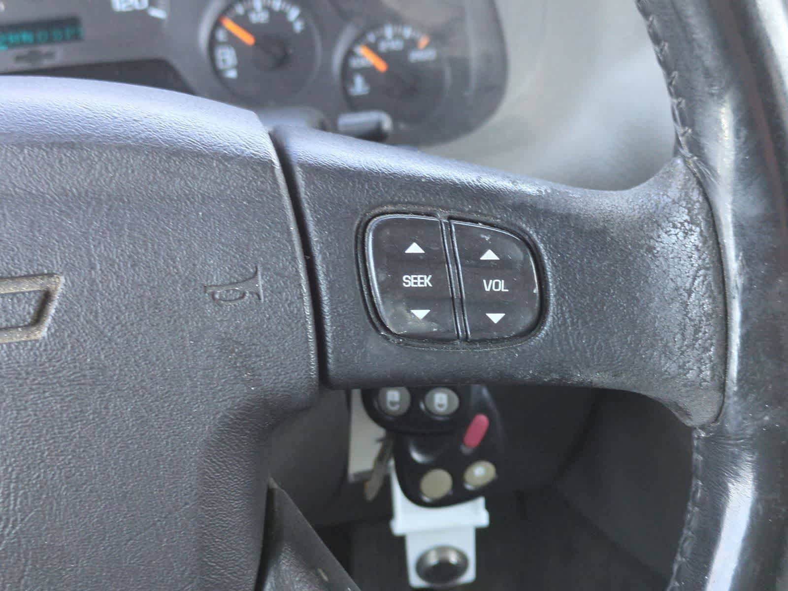 Used 2004 Chevrolet TrailBlazer LT w/ LT Preferred Equipment Group AWD/4WD image 24