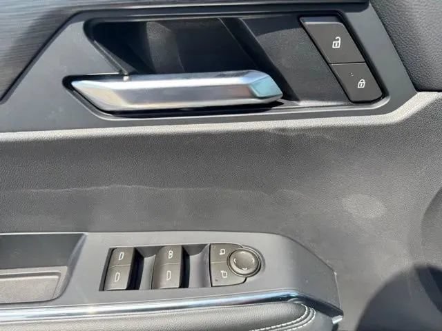 New 2026 GMC Acadia Elevation w/ Black Edition FWD image 12