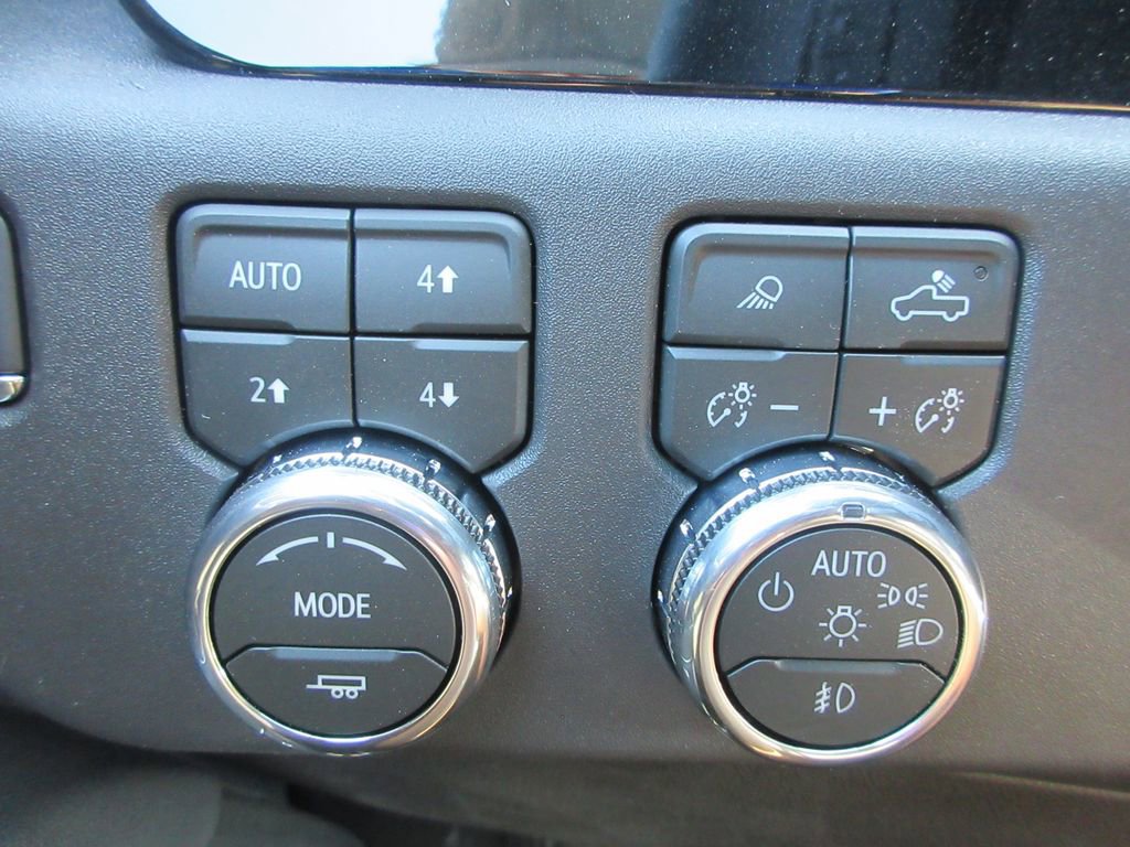 New 2026 GMC Sierra 1500 SLT w/ SLT Premium Plus Package image 17